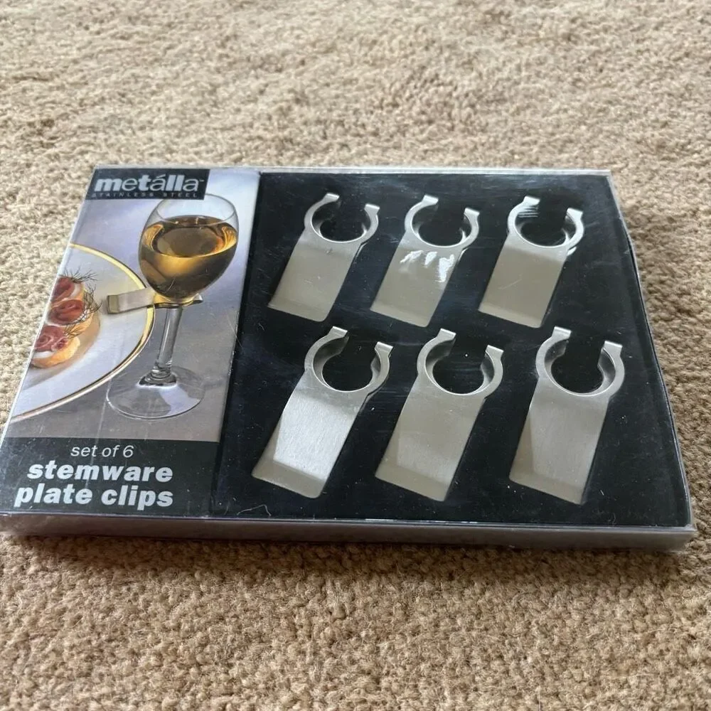 Metalla Set Of Six Stemware Plate Clips *New*